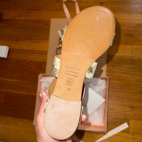 Sezane Ulysse Floral Sandal in Goat Leather, Size 40 - Picture 7 of 10